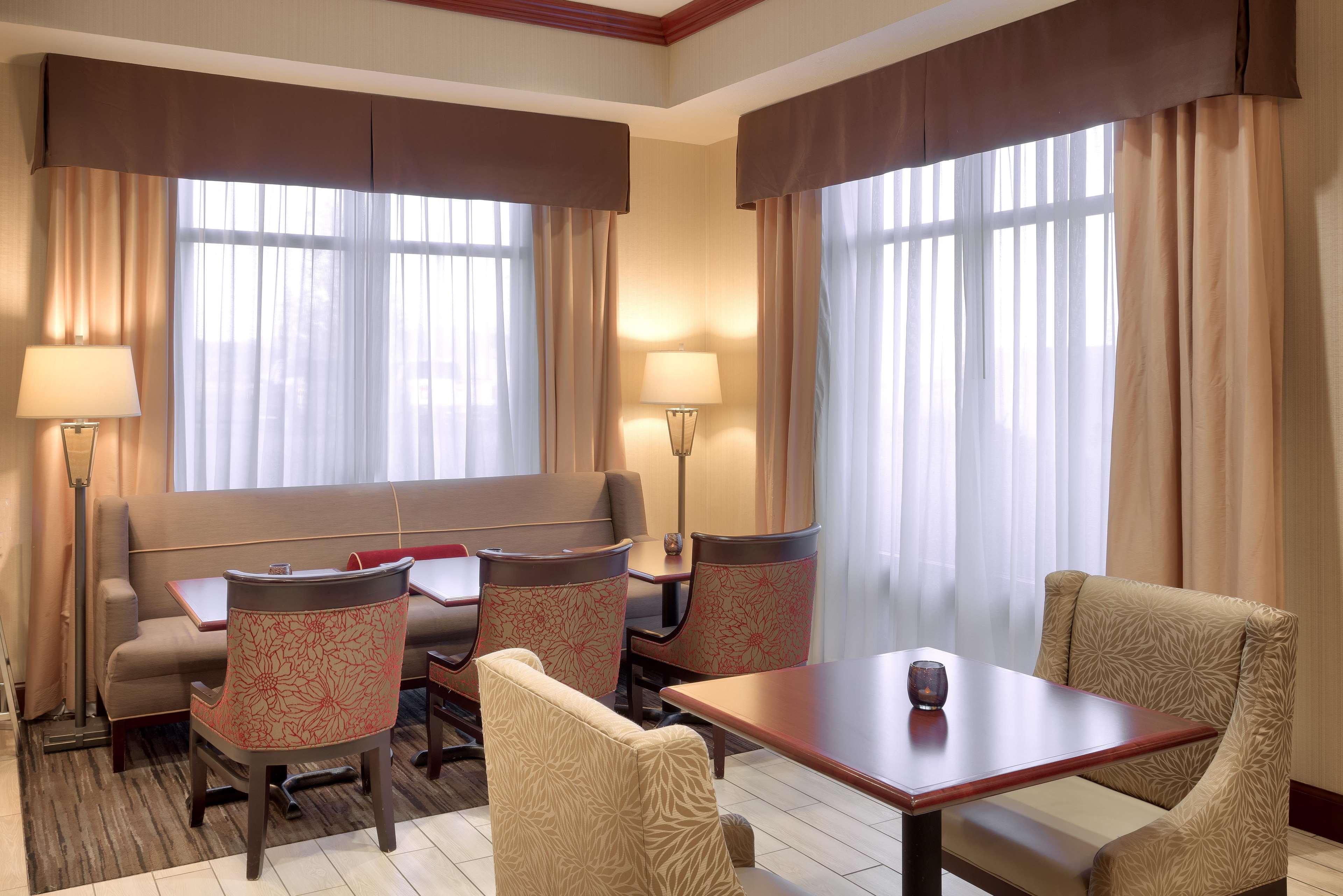 Hampton Inn Tremonton Bagian luar foto