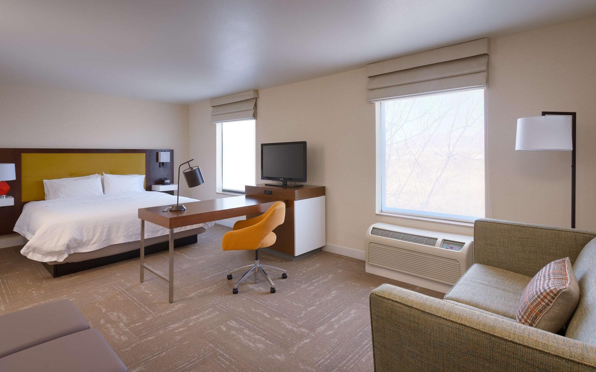 Hampton Inn Tremonton Bagian luar foto