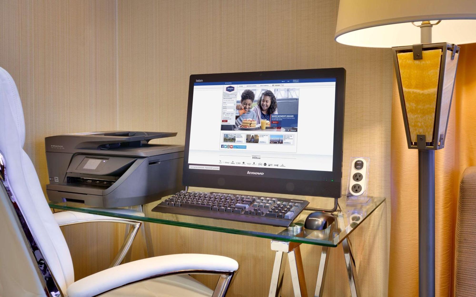 Hampton Inn Tremonton Bagian luar foto